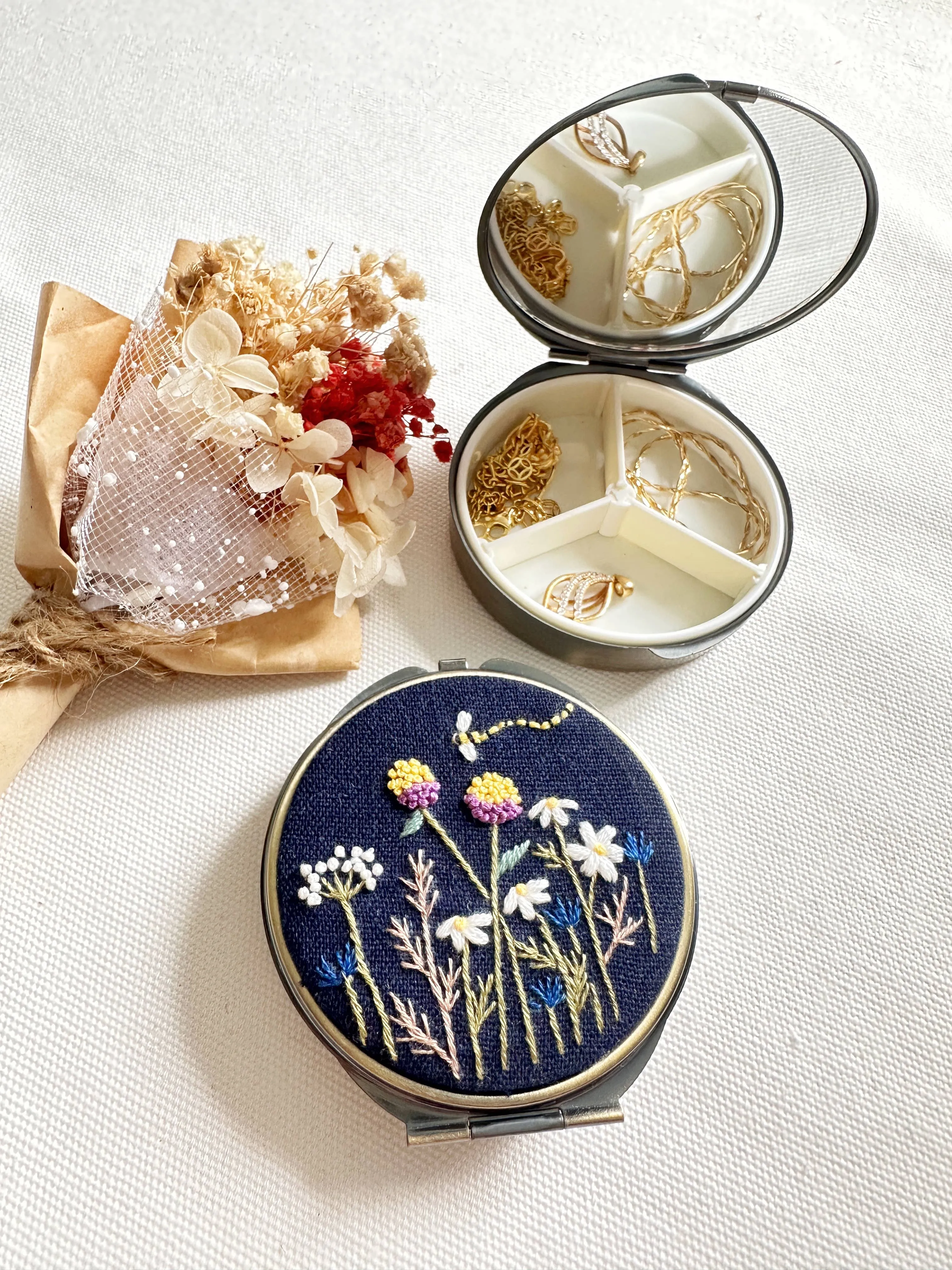 Embroidered Round Jewelry Box With Mirror