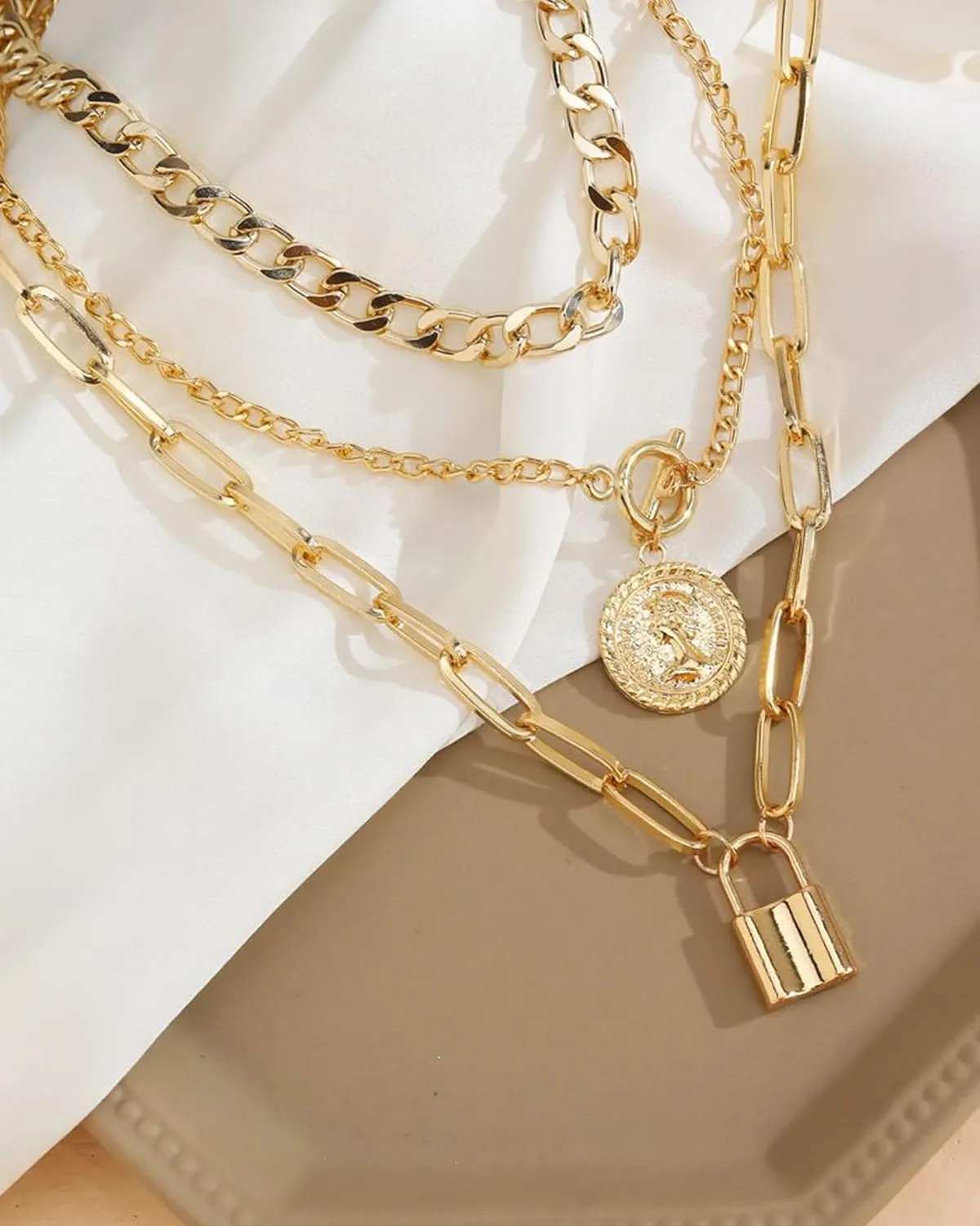 Gold Layered Necklaces for Women Chunky Layered Gold Necklaces Stacked Paperclip Chain Pearl Necklace Herringbone Choker Toggle Clasp Necklace Trendy Jewelry Gifts for Her