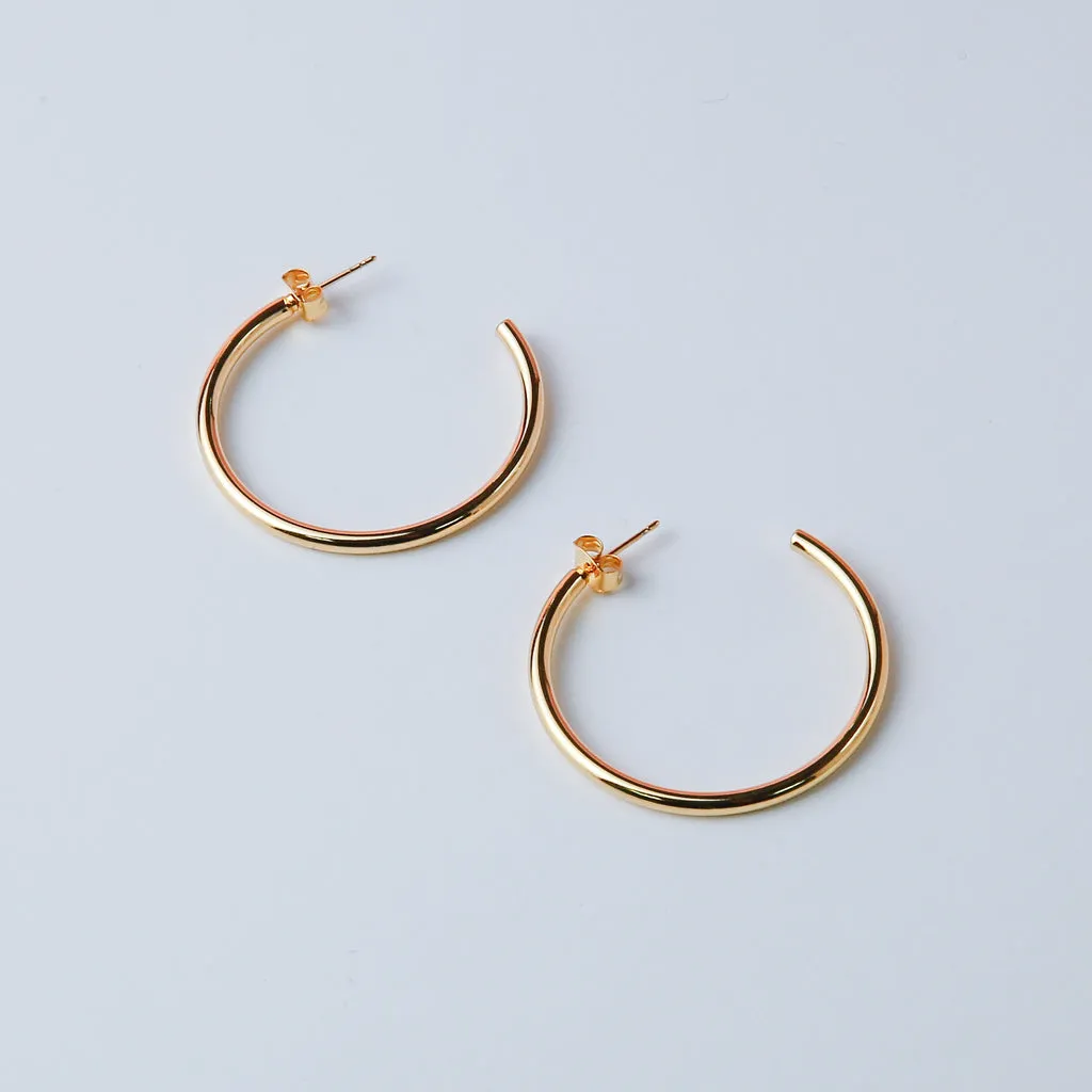 Medium Classic Hoop