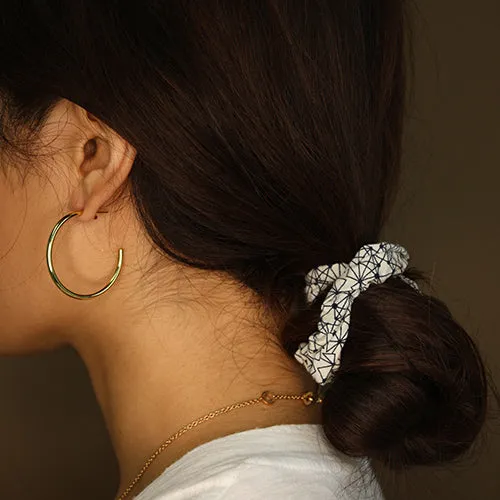 Medium Classic Hoop