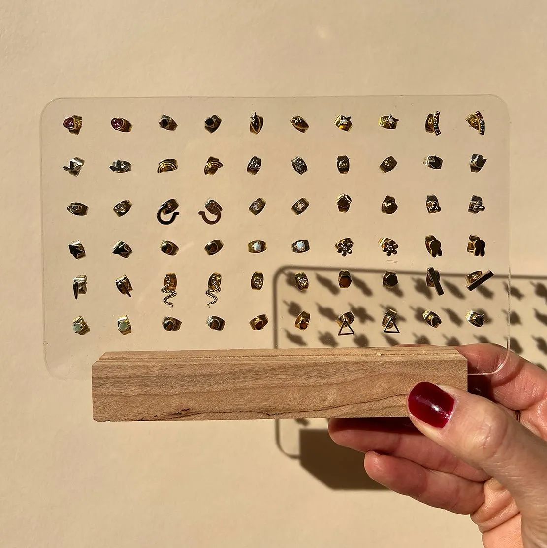 Mini Jewelry Stand