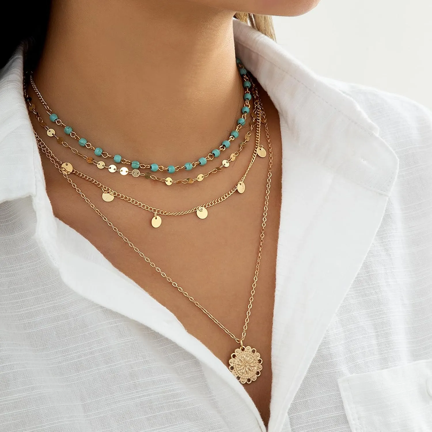 Shell Necklace for Women Gold Seashell Necklace Starfish Charm Necklace Beach Vacation Essentials Summer Outfits for Women 2025