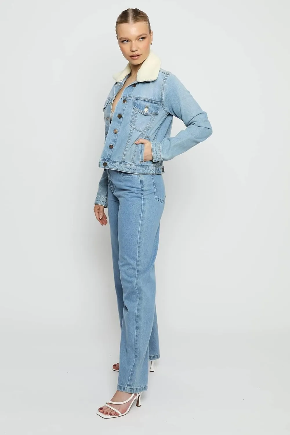 Sherpa Lined Denim Jacket for Women - Removable Collar Trucker Style womens jean jacket - Regular Fit 100% Cotton