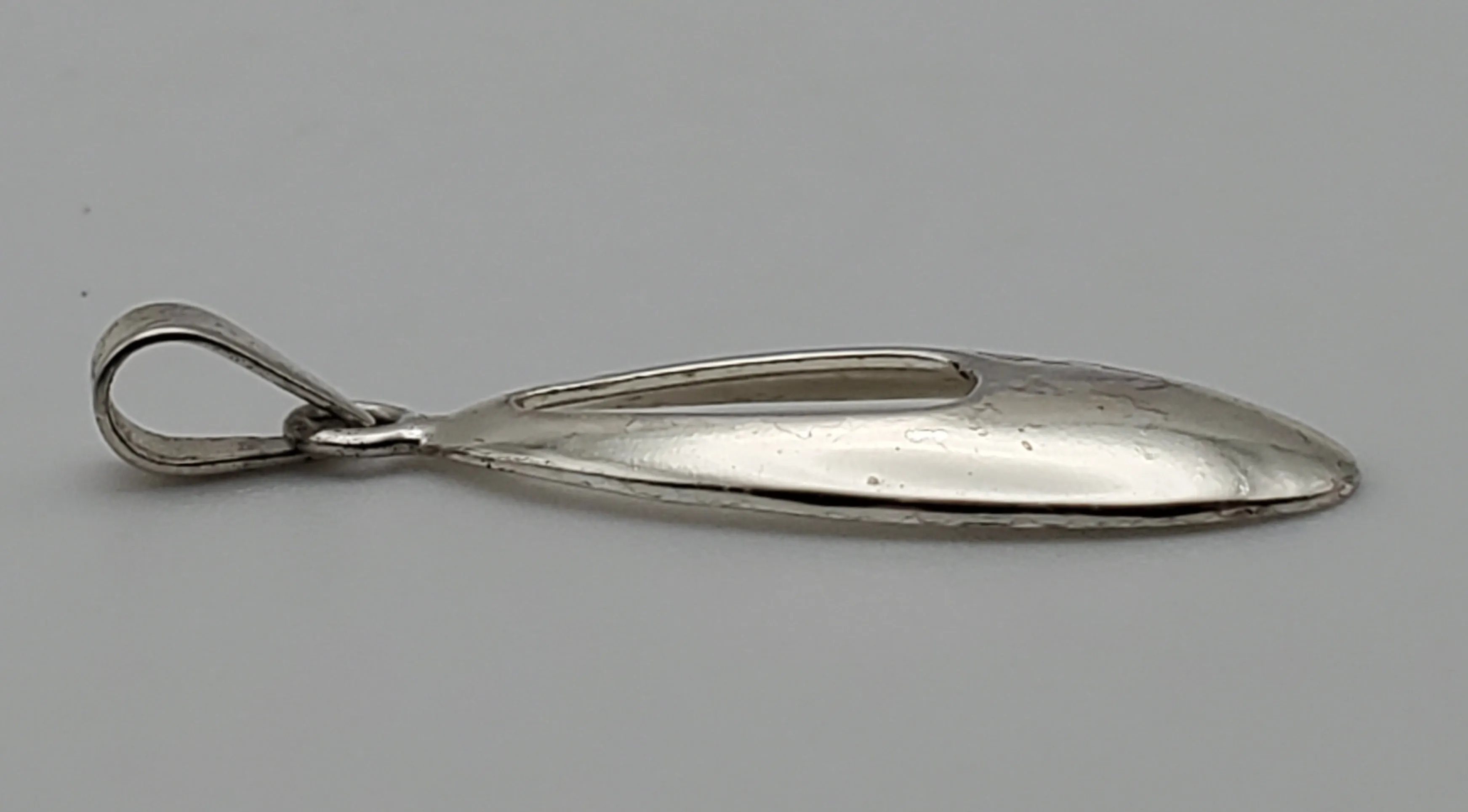 Vintage Sterling Silver Oval Dangle Pendant